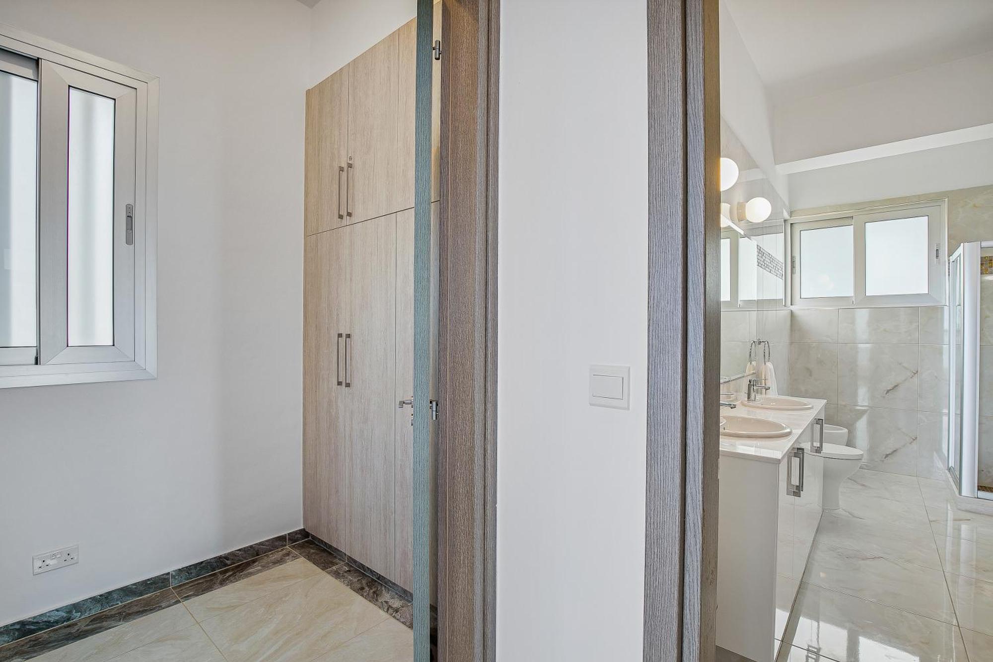 Olymp Luxury Villa D - Luxury Escape With Direct Beach Access And Unique Sunsets Paphos 外观 照片